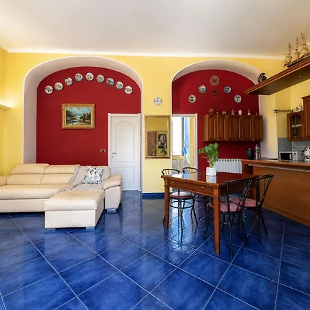 Semesterbostad Casa Con Cortile, Barbecue E Parcheggio Privato *
